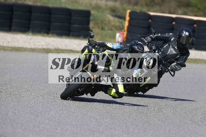 /01 02.04.2026 MAZ ADR/Gruppe gelb Gruppe gruen/81